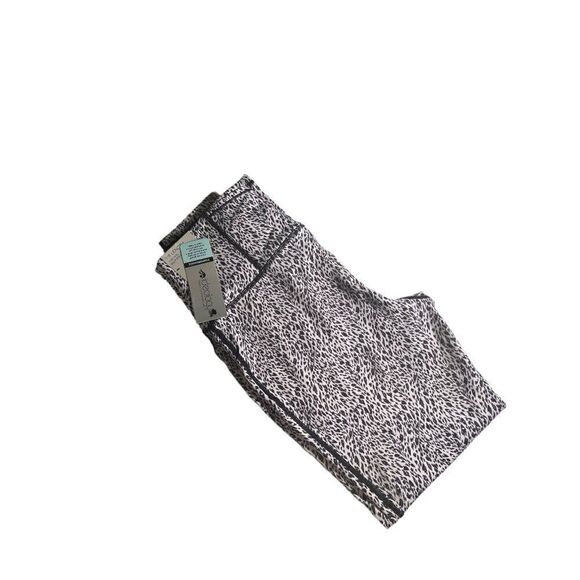 NWT Ideology legging white leopard print size S 7/8 - Picture 2 of 11